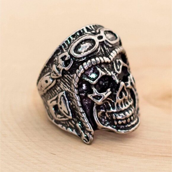 Size 10 Vintage Silver Skull Ring, B7 - Picture 2 of 3